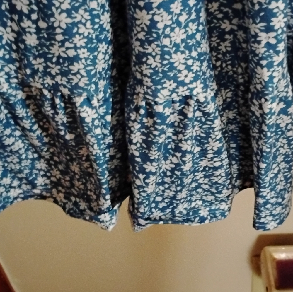 BloomChic Blue Floral Dress (12) - Picture 5 of 7